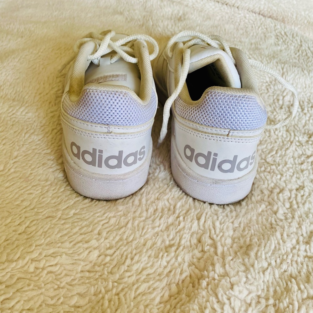 adidas White Athletic Shoes with Smooth Leather Upper and Classic Design